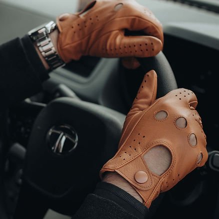 How to Care for Your Leather Goods: A Complete Guide - RAIZ